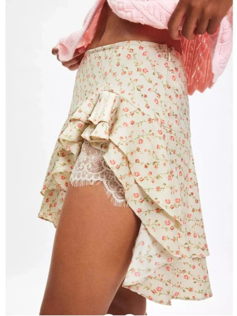 Kimchi Blue Mini Skirt Size Medium - Picture 2 of 11